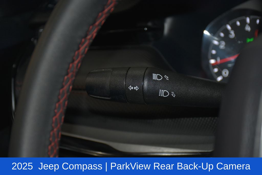 2025 Jeep Compass Trailhawk - Photo 10