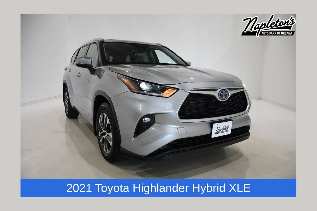 2021 Toyota Highlander XLE's photo