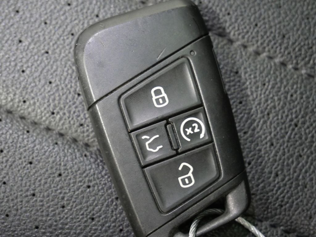 2022 Volkswagen Tiguan SE - Photo 31