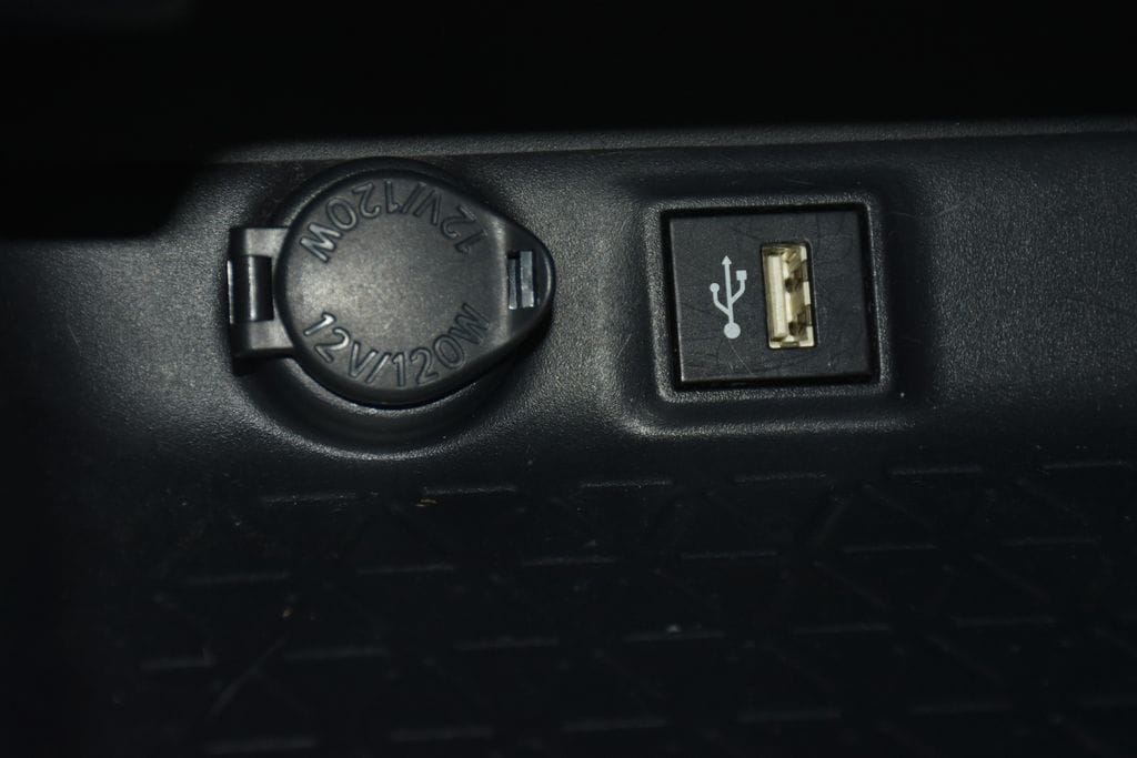 2025 Toyota RAV4 LE - Photo 20