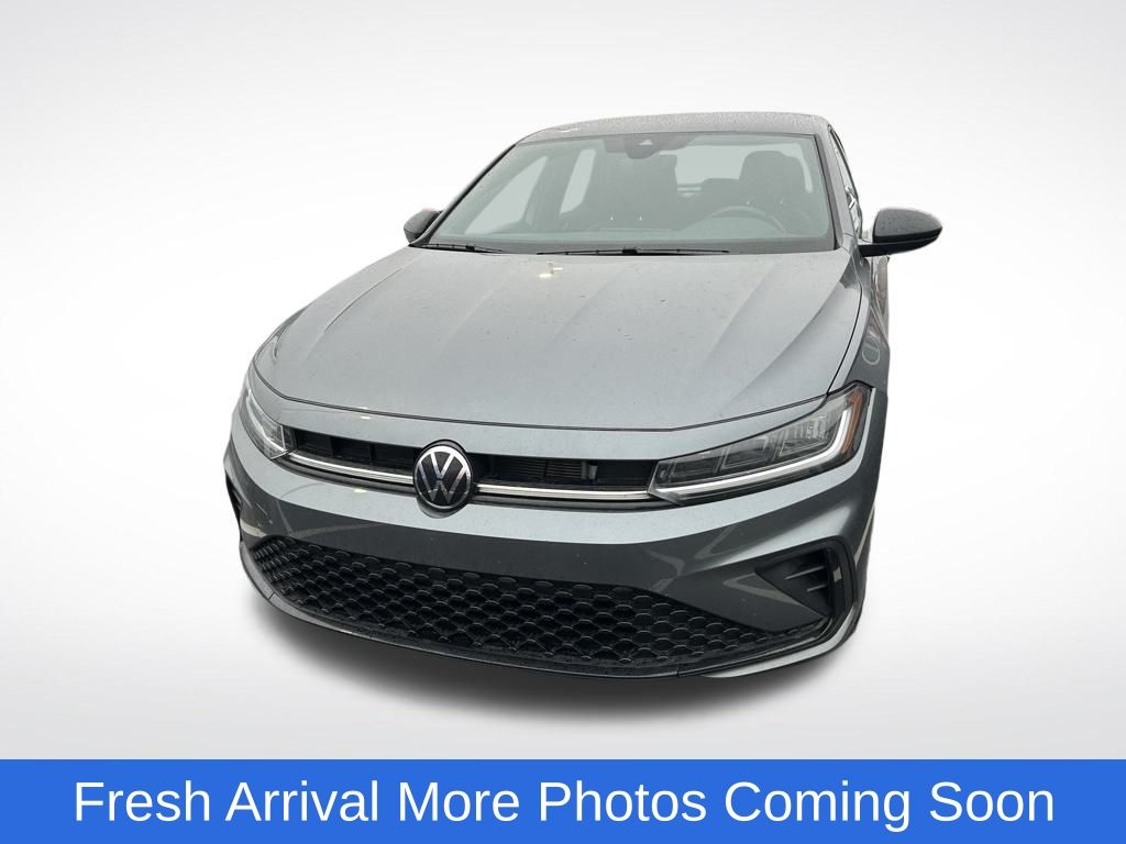 2025 Volkswagen Jetta 1.5T Sport photo 2