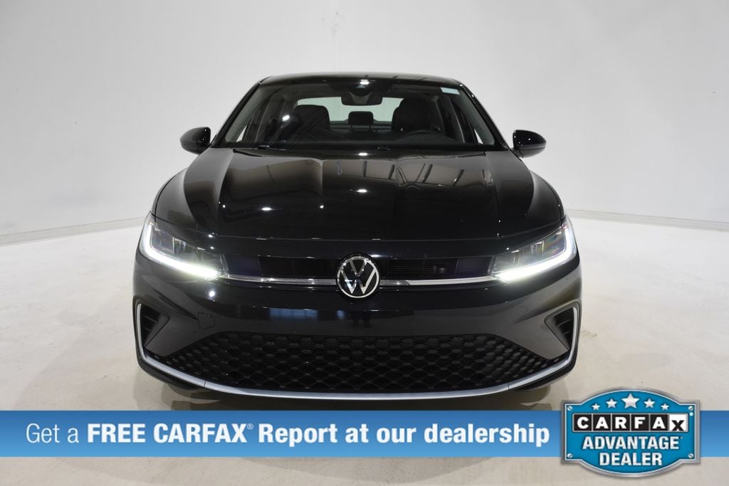 Used 2025 Volkswagen Jetta 1.5T SE Sedan