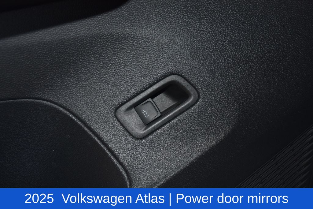 2025 Volkswagen Atlas SE w/Tech - Photo 24