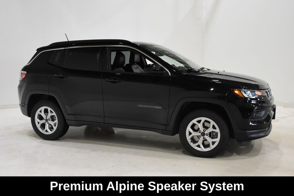 Used 2025 Jeep Compass Latitude SUV