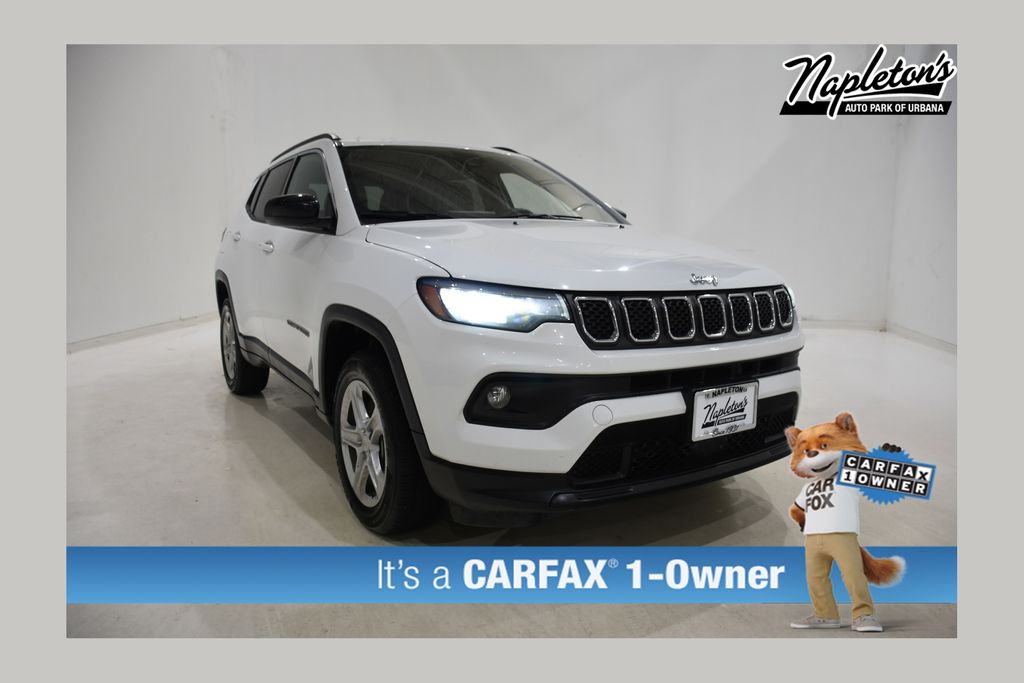 2023 Jeep Compass Latitude's photo