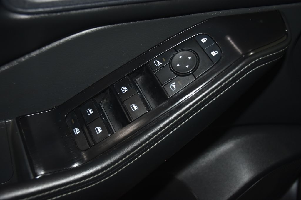 2025 Nissan Rogue SV - Photo 23