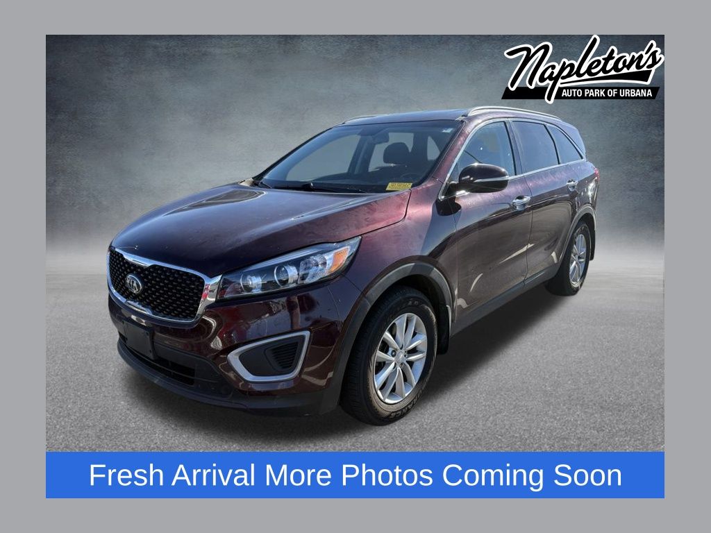 2018 Kia Sorento LX's photo