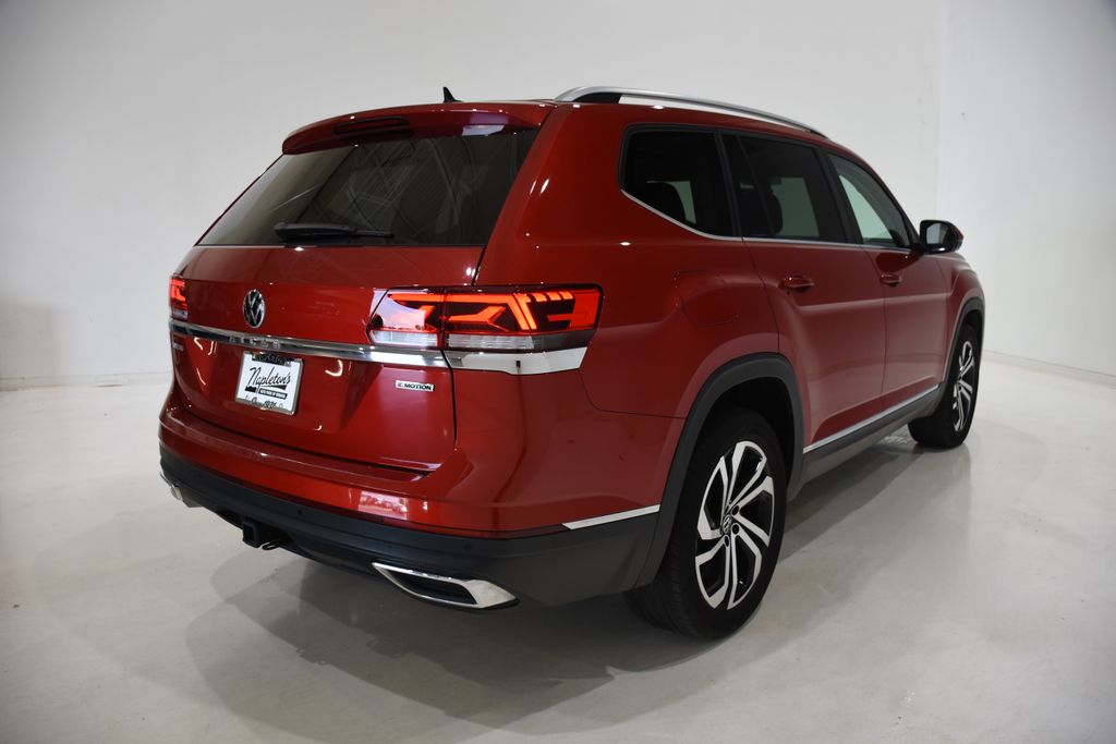 2022 Volkswagen Atlas SEL photo 3