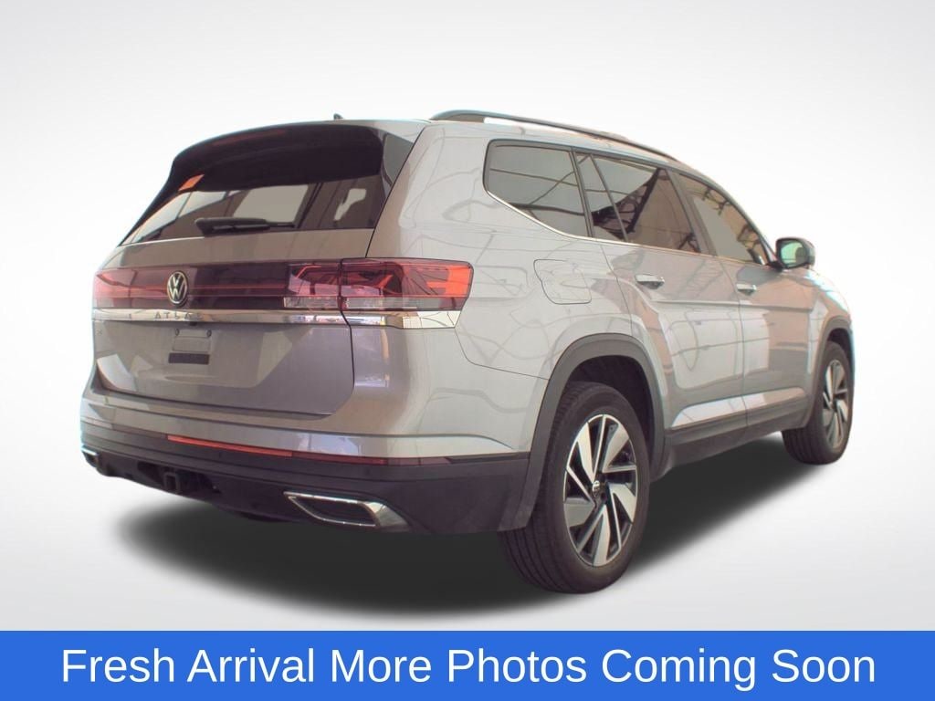 Used 2025 Volkswagen Atlas 2.0T SE w/Technology SUV