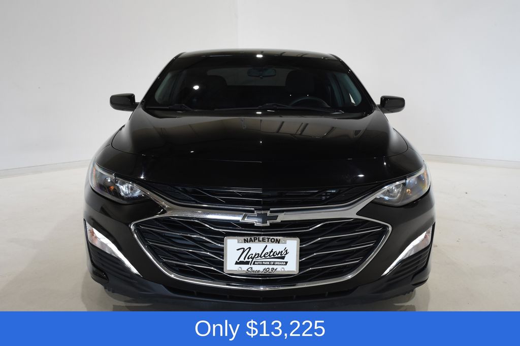 Used 2020 Chevrolet Malibu 1LT with VIN 1G1ZD5ST8LF144017 for sale in Urbana, IL
