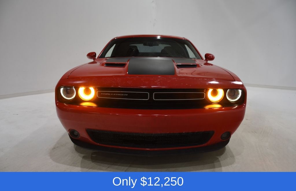 Used 2015 Dodge Challenger SXT Coupe