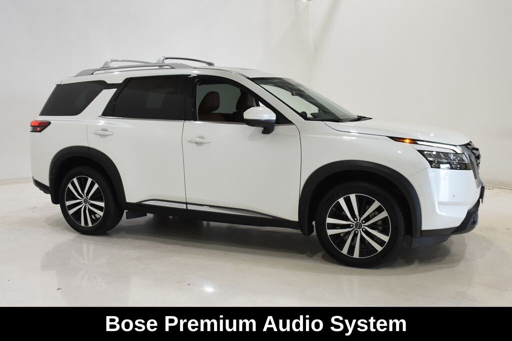Used 2024 Nissan Pathfinder Platinum SUV