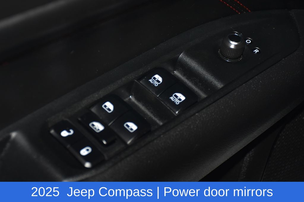 2025 Jeep Compass Trailhawk - Photo 23