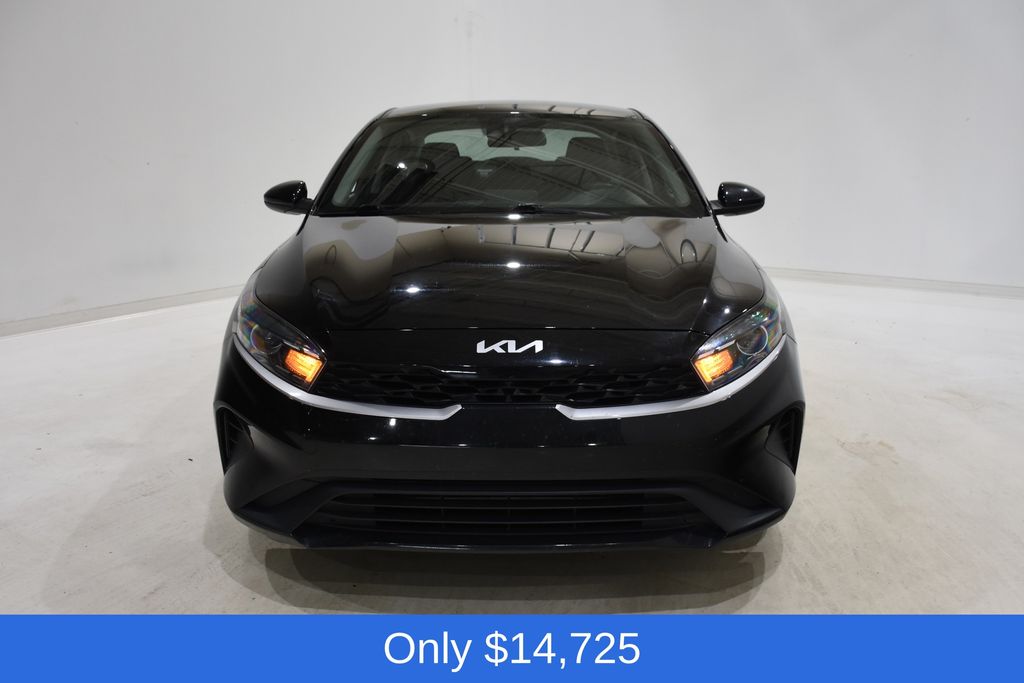 Used 2023 Kia Forte LXS with VIN 3KPF24AD6PE592406 for sale in Urbana, IL