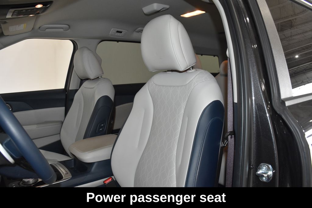 2026 Kia Carnival EX - Photo 24
