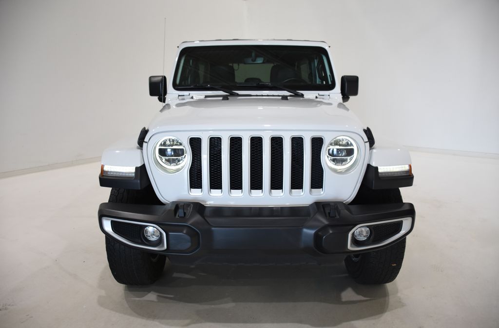 2022 Jeep Wrangler Unlimited Sahara photo 2