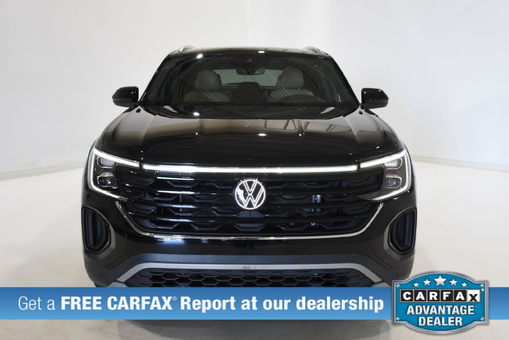 Used 2025 Volkswagen Atlas Cross Sport 2.0T SE w/Technology SUV