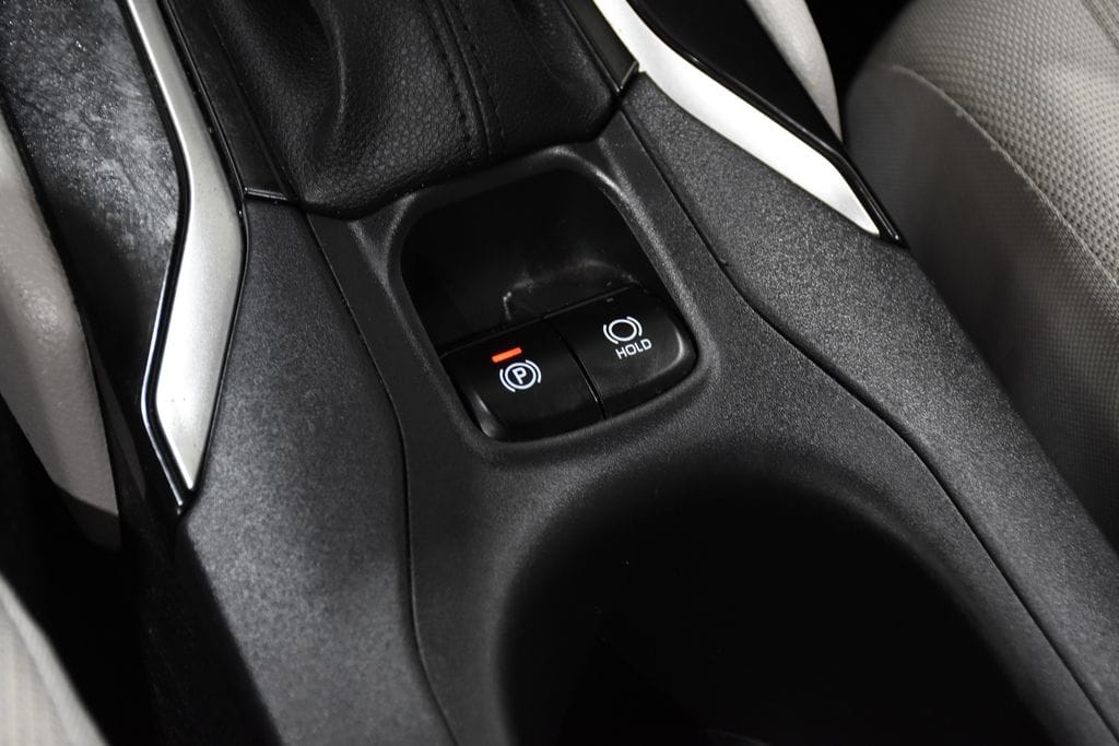 2025 Toyota Corolla Cross L - Photo 24