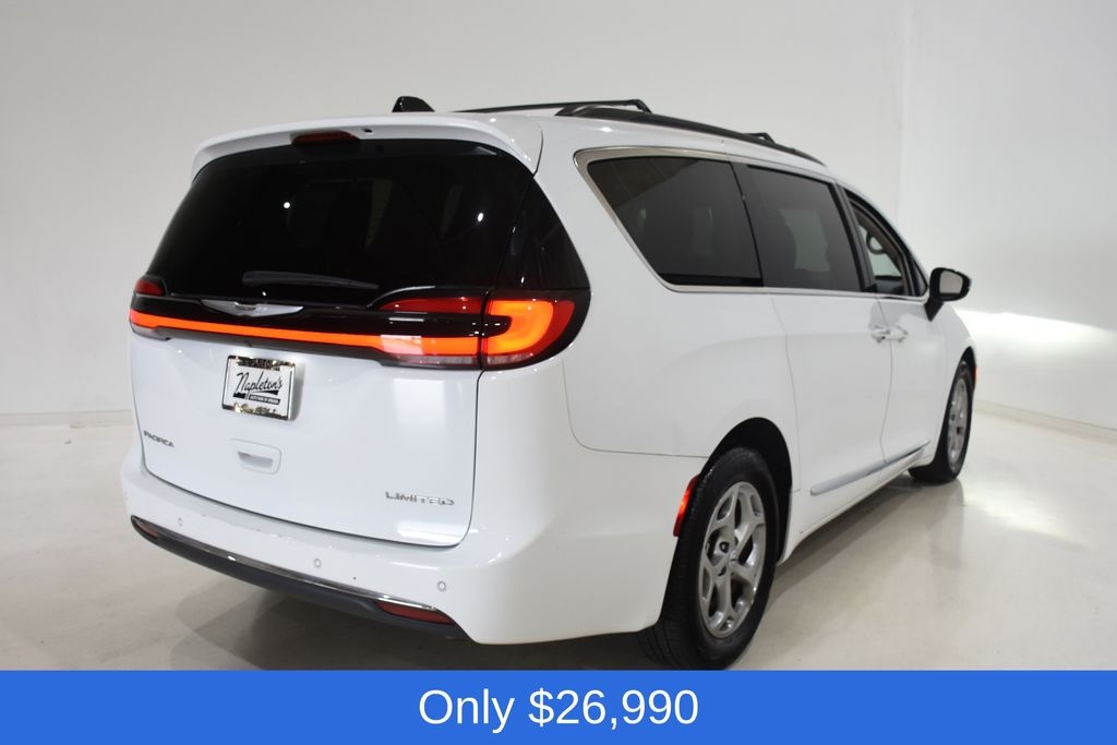Used 2023 Chrysler Pacifica Limited Van Passenger Van