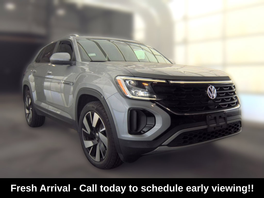 Used 2025 Volkswagen Atlas Cross Sport 2.0T SE w/Technology SUV