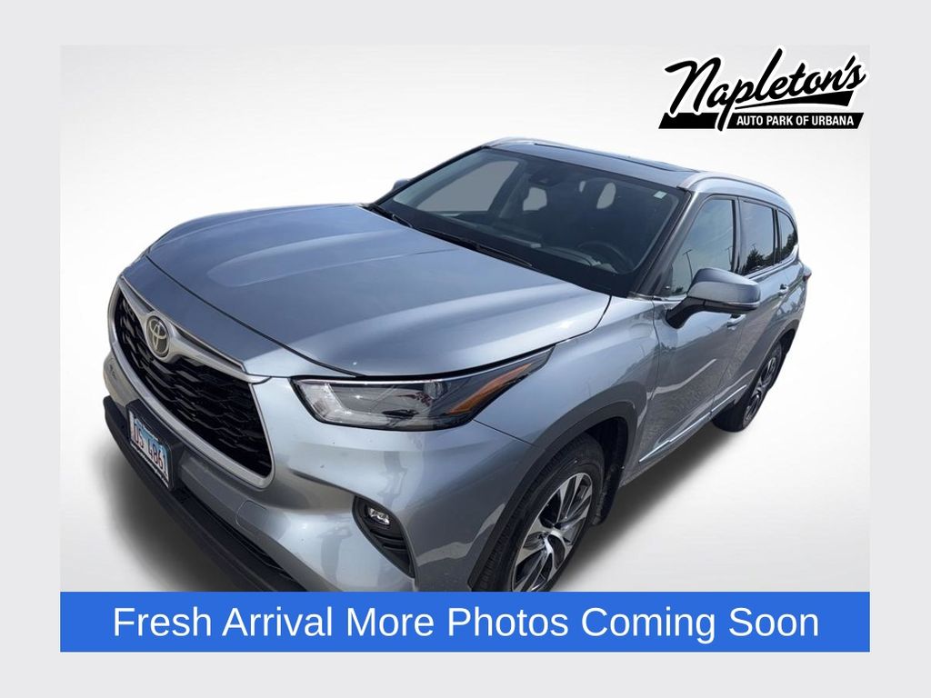 2022 Toyota Highlander XLE 4x4 V6's photo