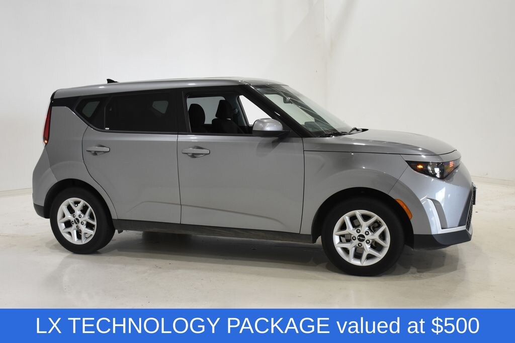 Used 2025 Kia Soul LX Hatchback