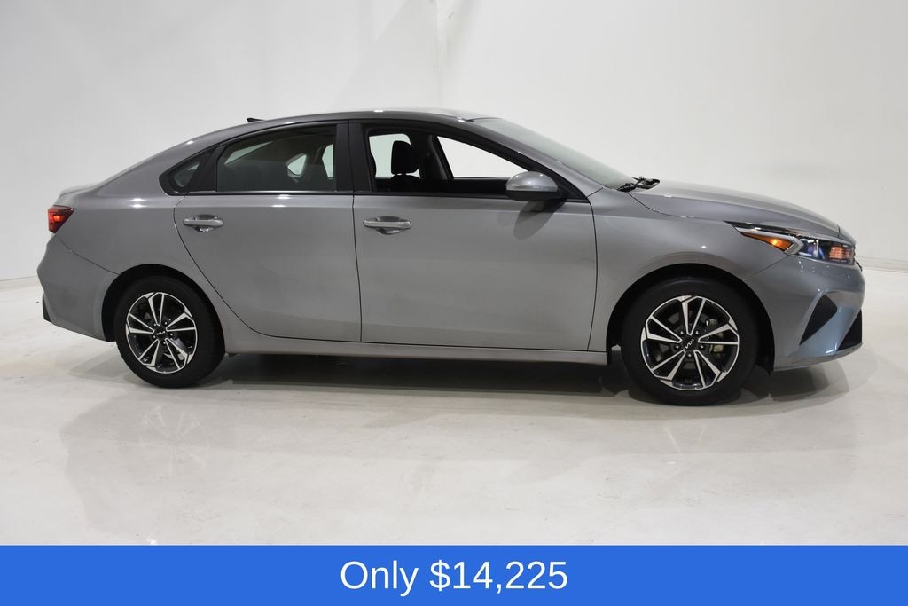 Used 2023 Kia Forte LXS Sedan