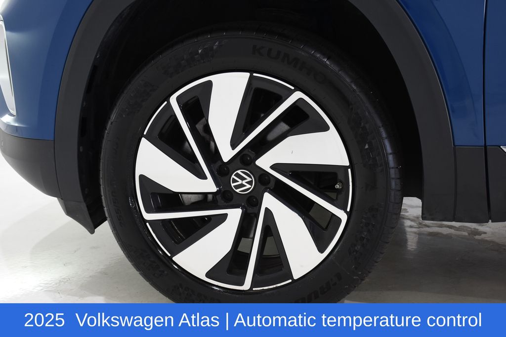 2025 Volkswagen Atlas SEL - Photo 6