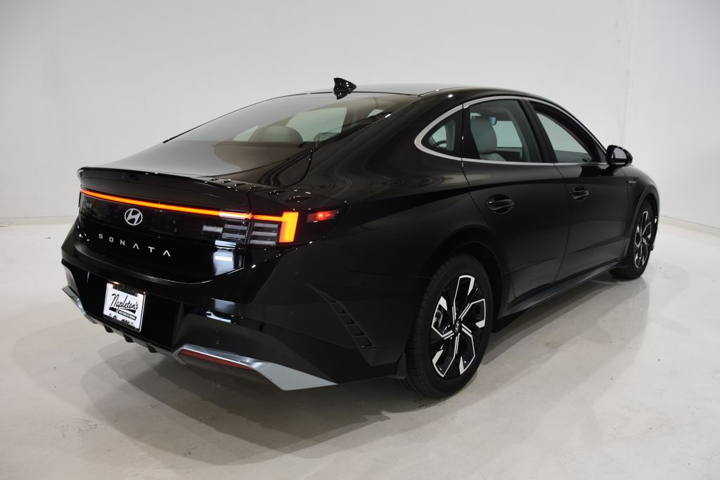 2024 Hyundai Sonata SEL photo 4