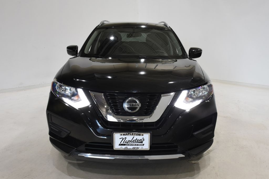 Used 2018 Nissan Rogue SV with VIN KNMAT2MV4JP620789 for sale in Urbana, IL