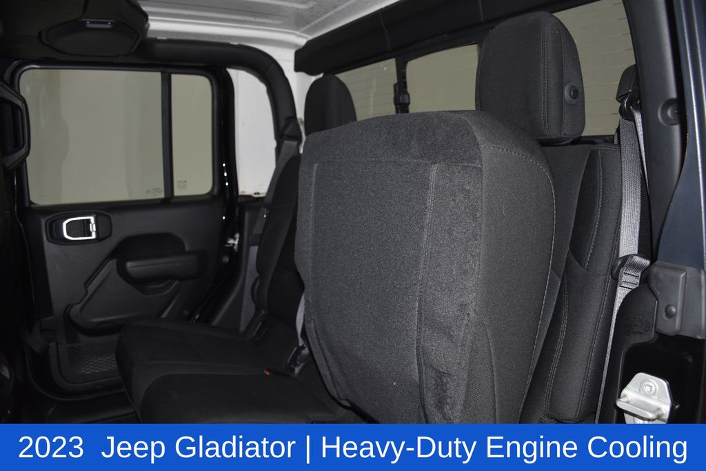 2023 Jeep Gladiator WILLYS - Photo 29