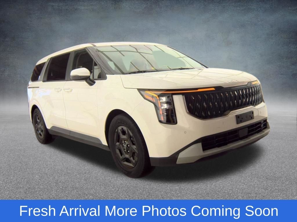 Used 2025 Kia Carnival LXS Van Passenger Van