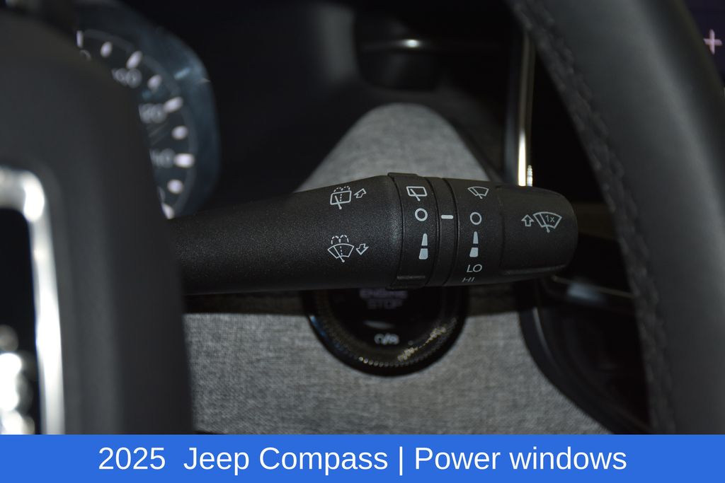 2025 Jeep Compass Latitude - Photo 11