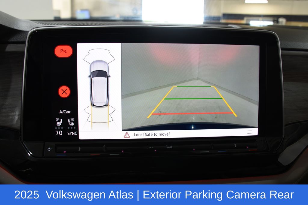 2025 Volkswagen Atlas SEL - Photo 18