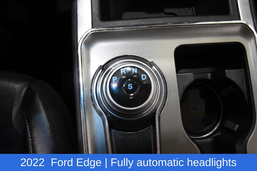 2022 Ford Edge Titanium - Photo 23