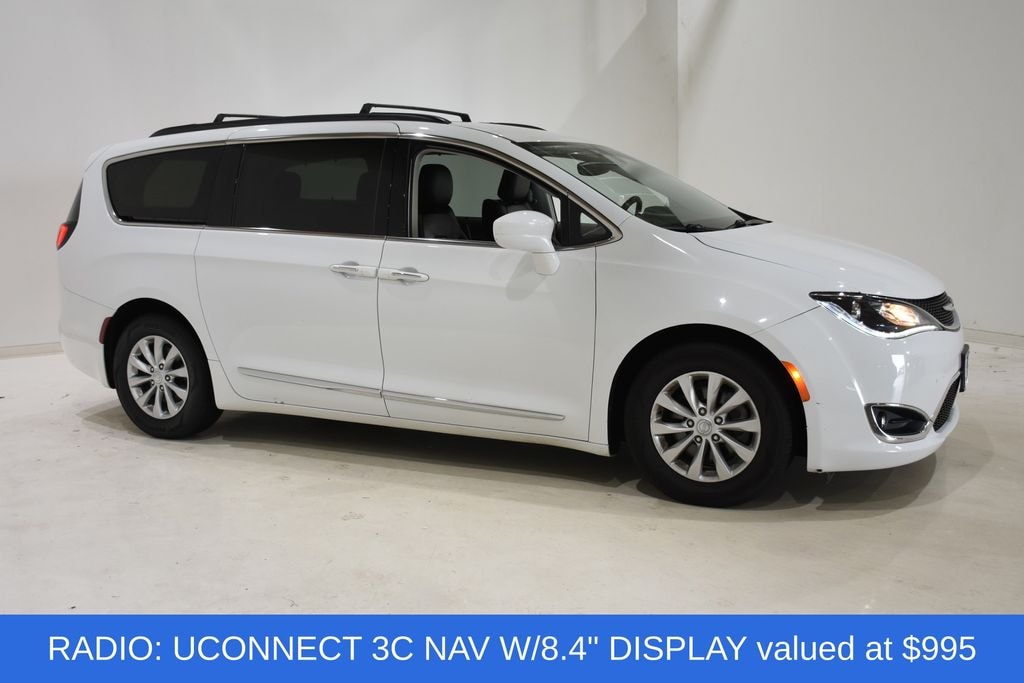 Used 2017 Chrysler Pacifica Touring L Van