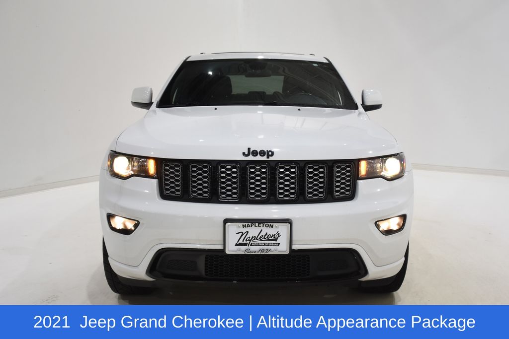 Used 2021 Jeep Grand Cherokee Laredo X with VIN 1C4RJFAG5MC700278 for sale in Urbana, IL