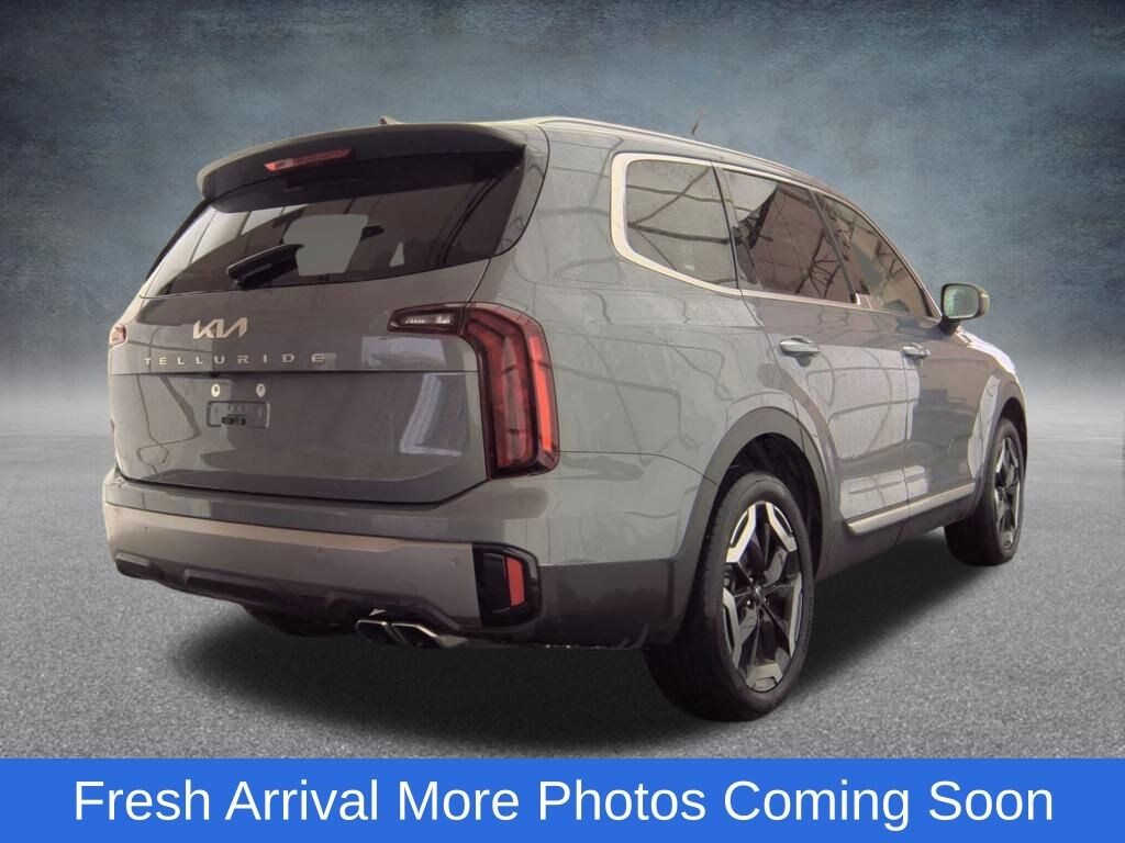 Used 2025 Kia Telluride S SUV