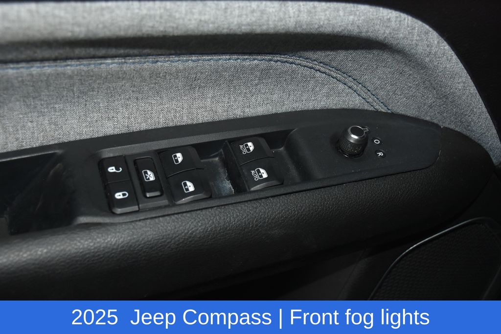 2025 Jeep Compass Latitude - Photo 22