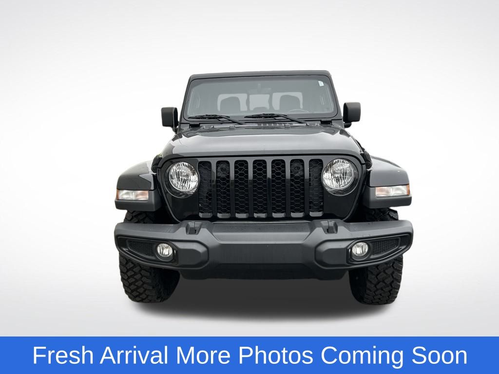 2022 Jeep Gladiator Willys photo 2