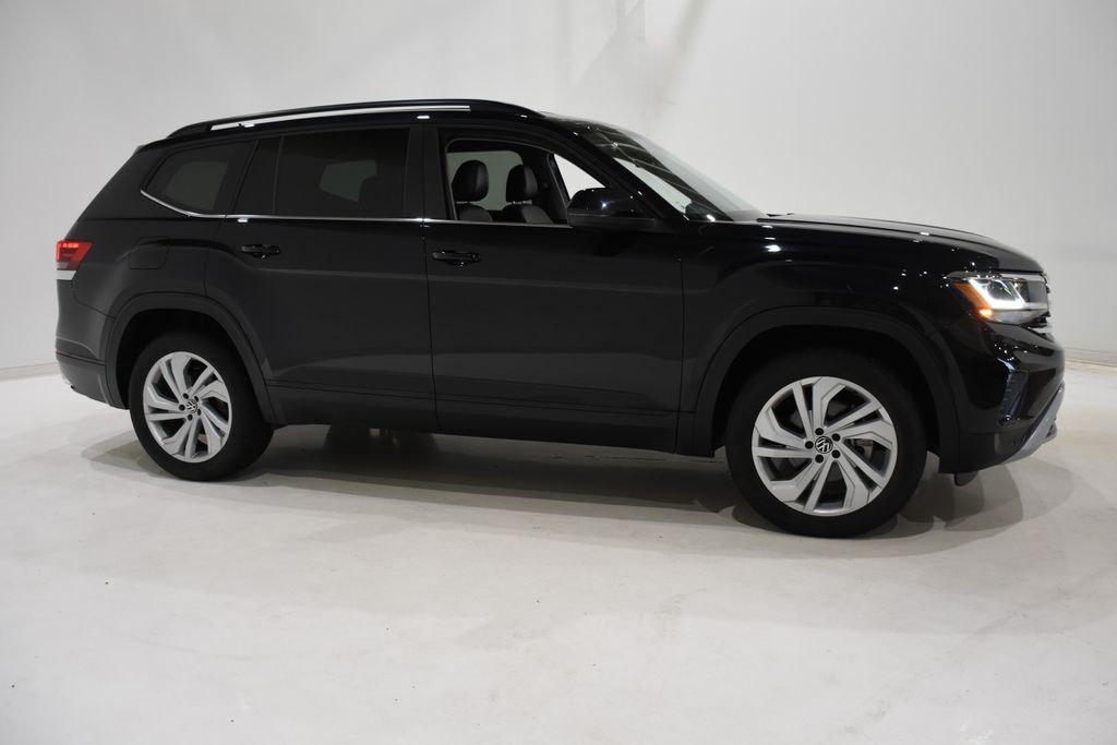 2022 Volkswagen Atlas V6 SE Technology photo 2