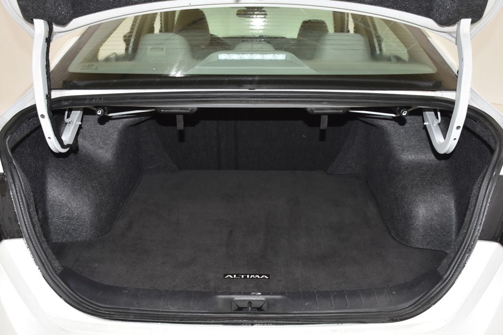 2025 Nissan Altima SV - Photo 29