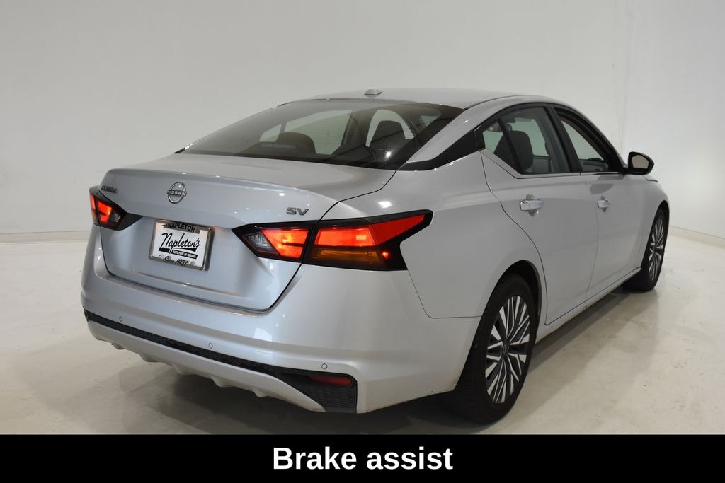 Used 2024 Nissan Altima 2.5 SV Sedan