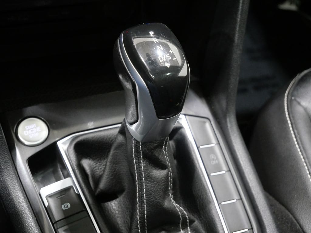2022 Volkswagen Tiguan SE - Photo 26