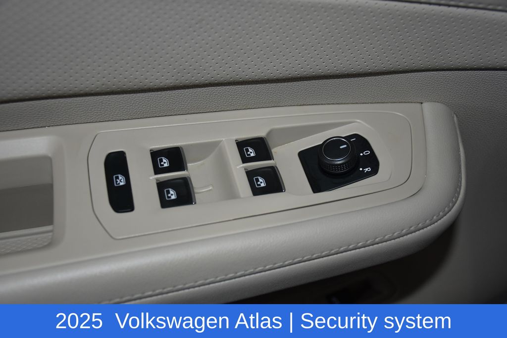 2025 Volkswagen Atlas SEL - Photo 23