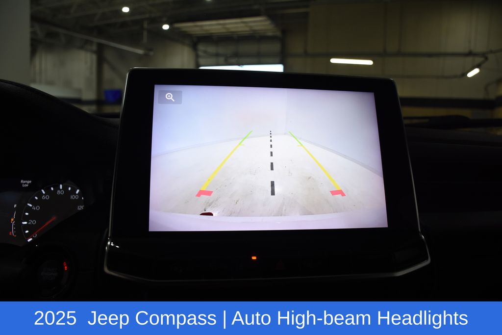 2025 Jeep Compass Trailhawk - Photo 18