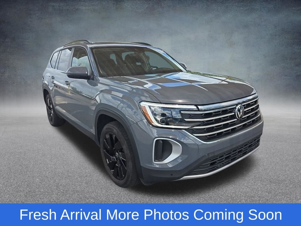 Used 2025 Volkswagen Atlas 2.0T SE w/Technology SUV