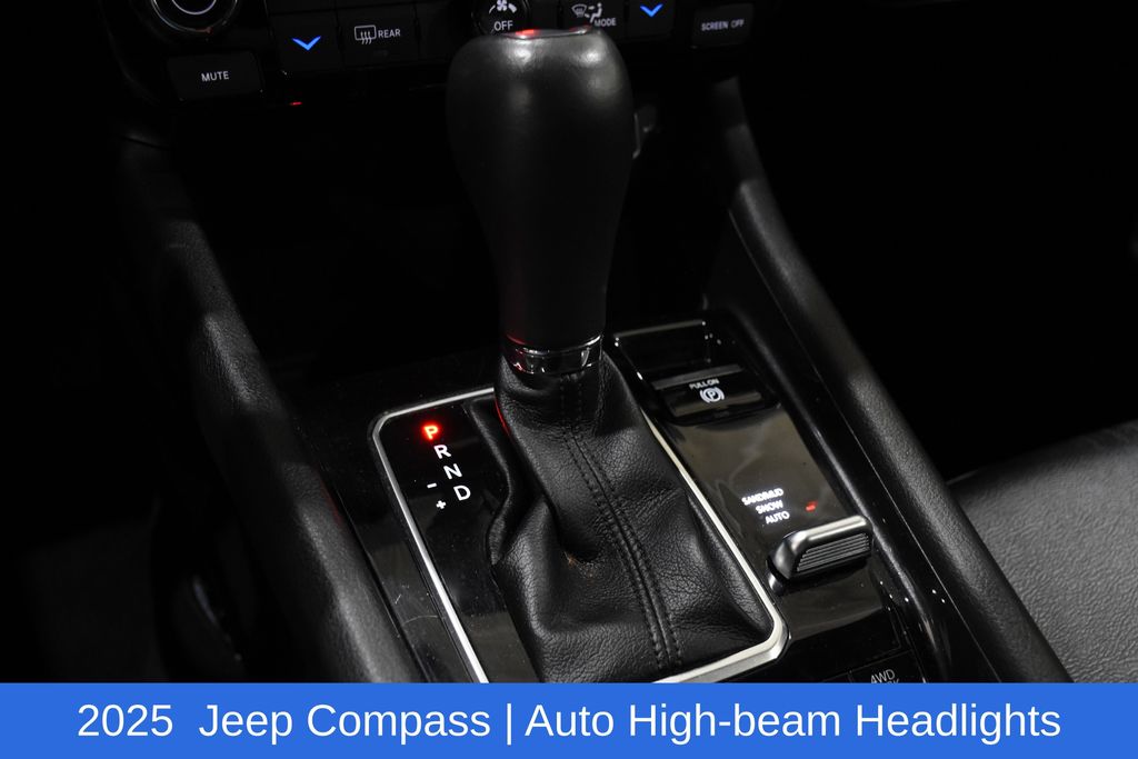 2025 Jeep Compass Latitude - Photo 23