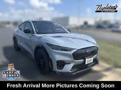2025 Ford Mustang Mach-E Premium SUV