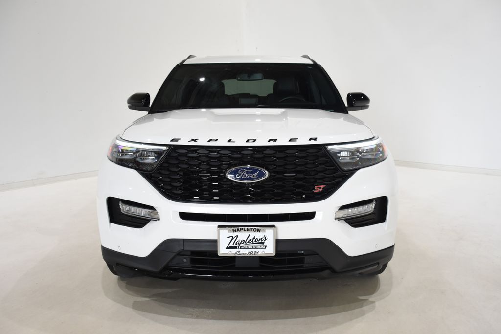 2023 Ford Explorer ST photo 2